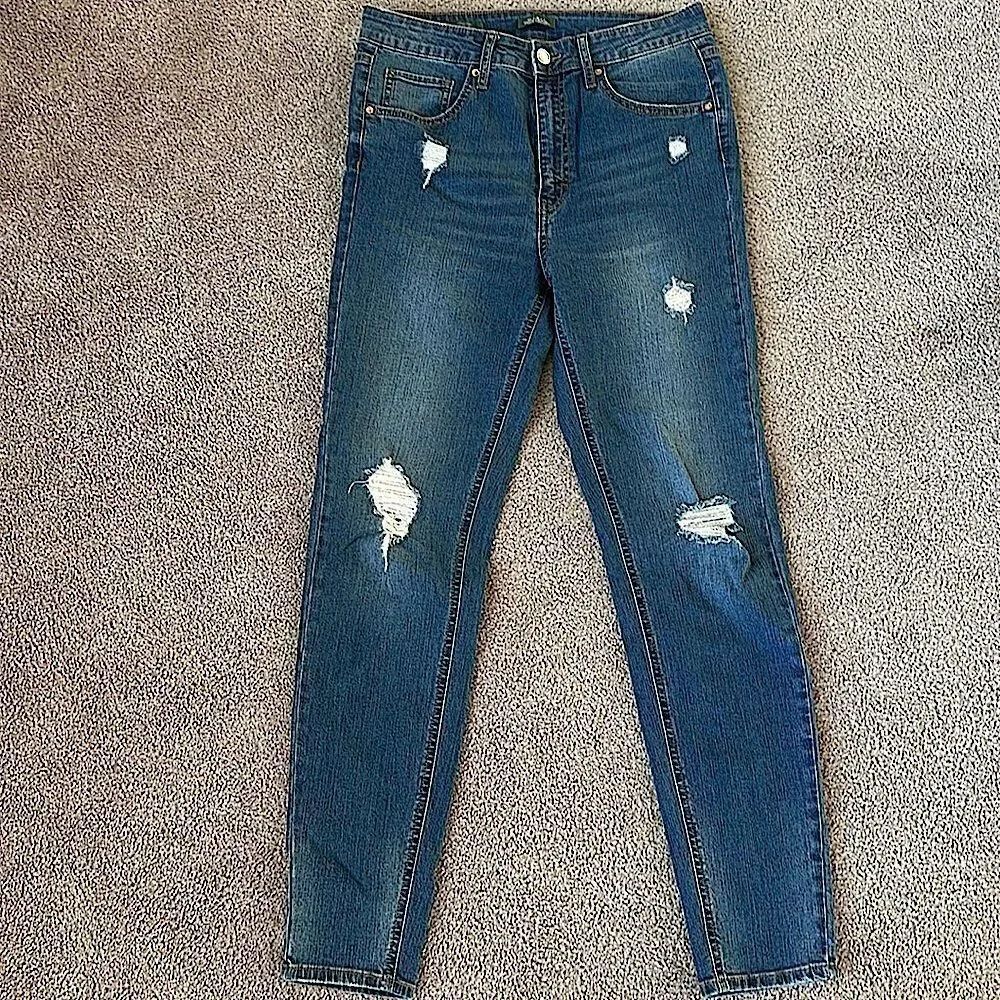 Wild Fable High Rise Distressed Skinny Jeans!